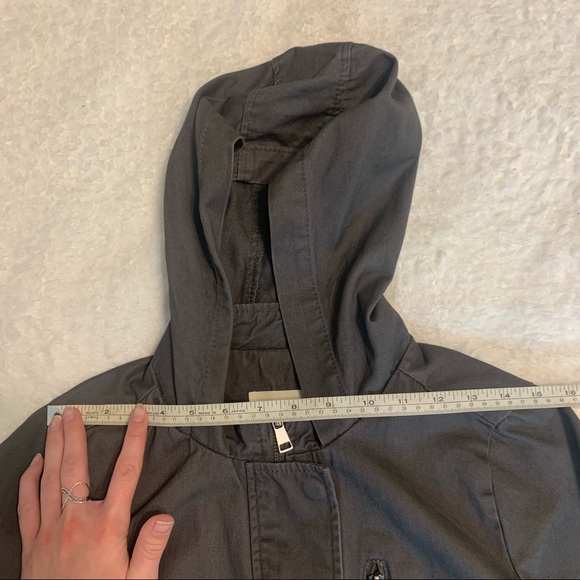 Sky and Sparrow x Tilly’s Grey Adjustable Waist Hooded Zip-Up Jacket Size S - Picture 14 of 14